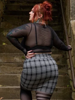 Cropped Mesh Top - Black