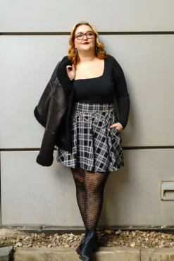Fishnet Tights - Traditional in Black