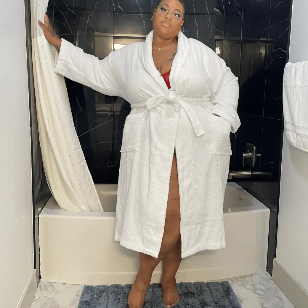 Floof Bath Robe - White