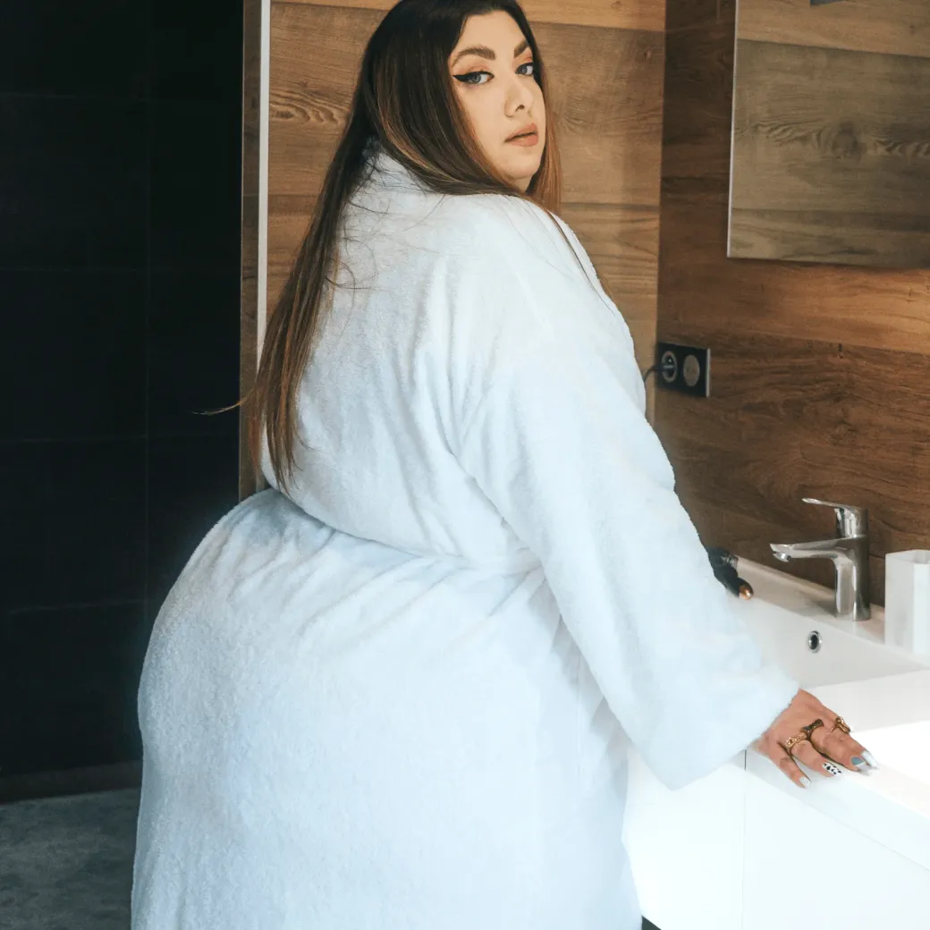 Floof Bath Robe - White