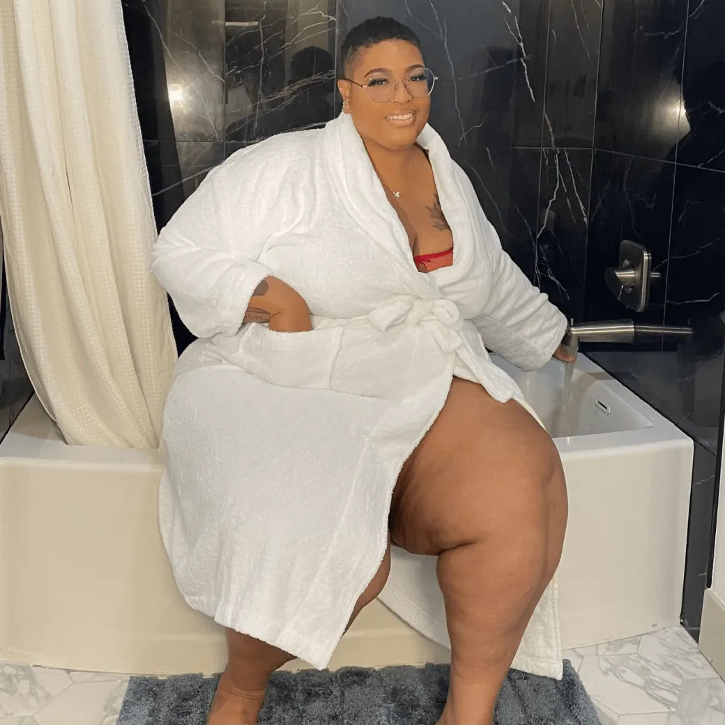 Floof Bath Robe - White