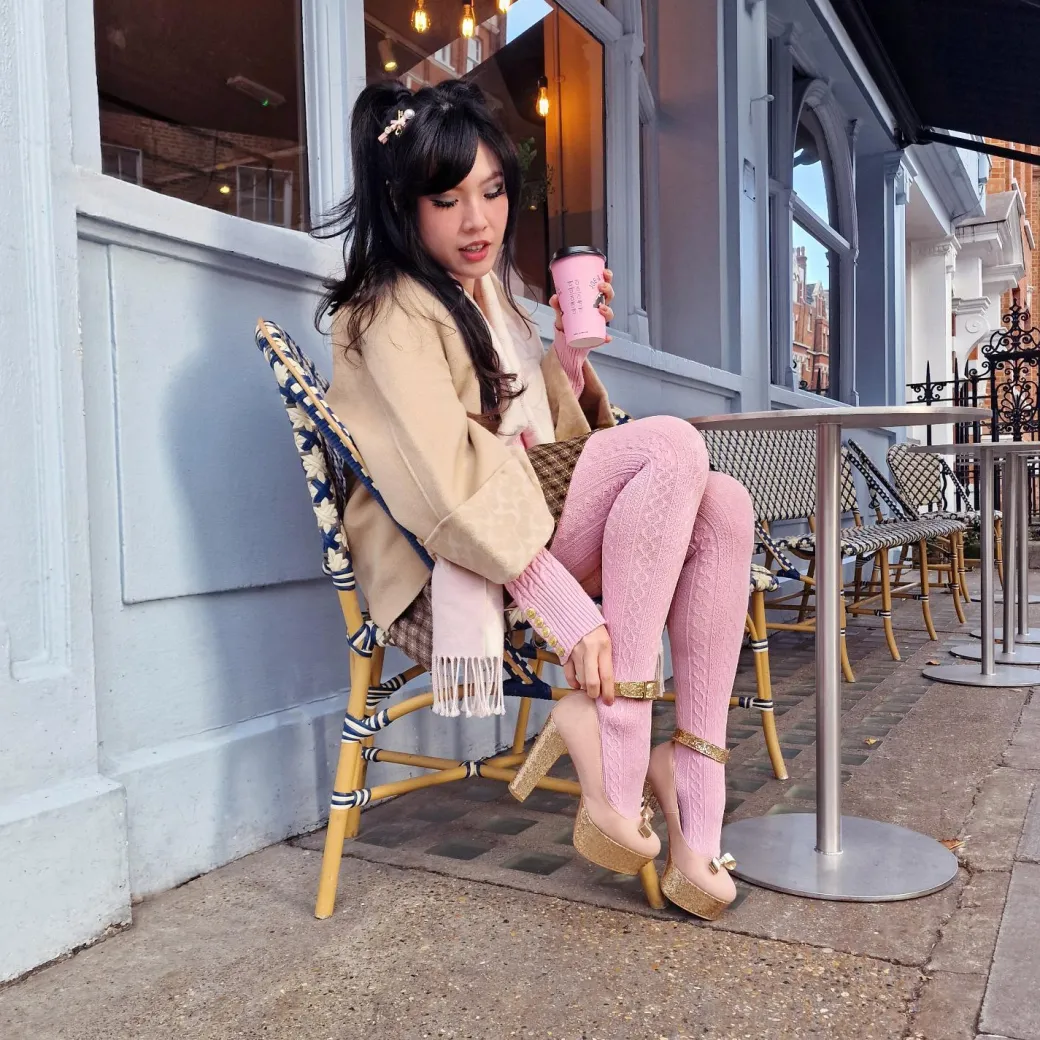 Grannies Cable Knit Wool Tights V2 - Piglet