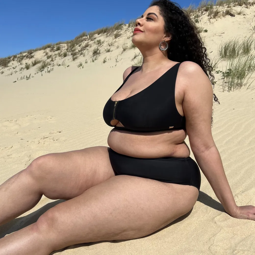 Hasta La Vista Bikini Top - Black