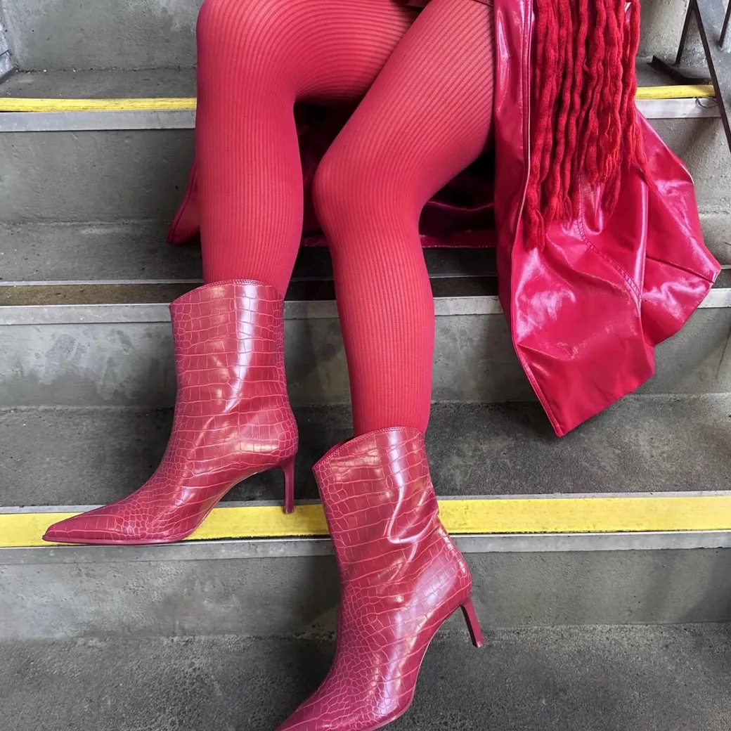 Ionic Ribbed Tights - Pirouette