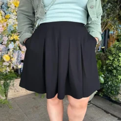 Petal Pleated Skirt - Black
