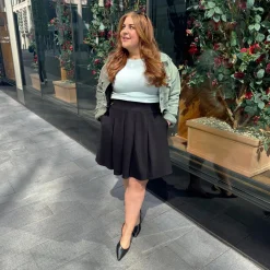 Petal Pleated Skirt - Black