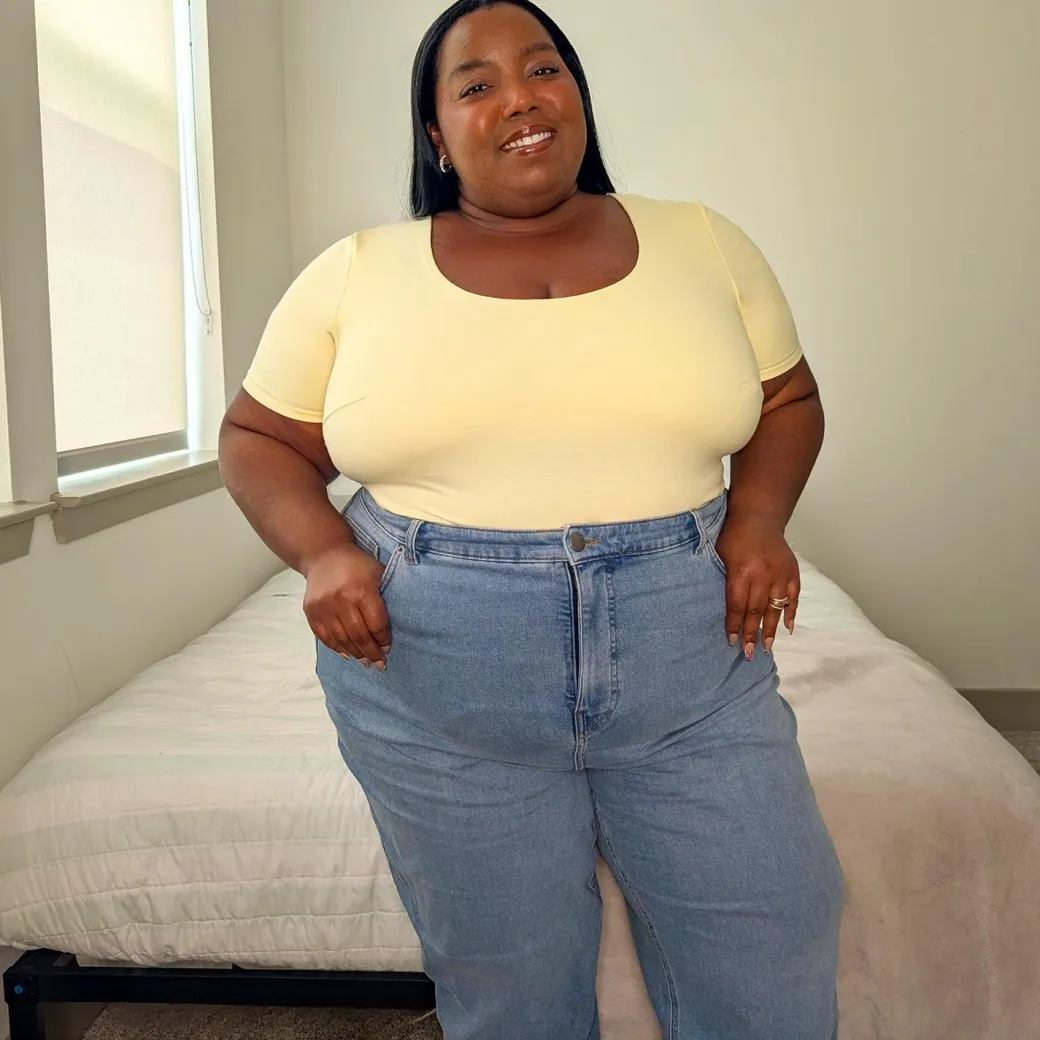 Short Sleeve Cotton Bodysuit - Butter