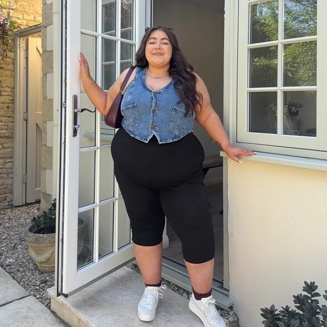 Squat-Proof Capri Leggings - Black
